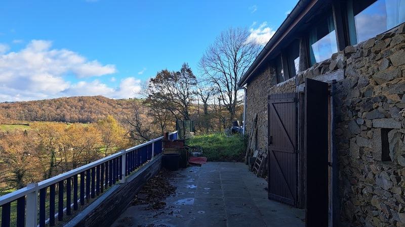 Grange - 80 m² - 4 pièces