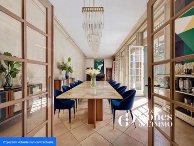 Maison - 246 m² - 6 pièces