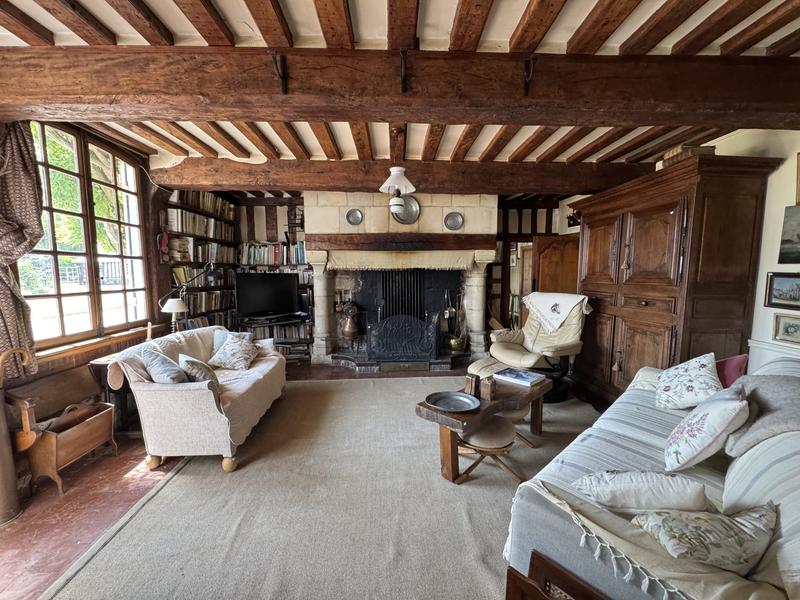 Maison ancienne - 300 m² - 7 pièces