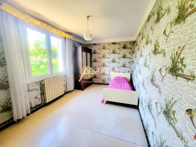 Maison - 95 m² - 5 pièces