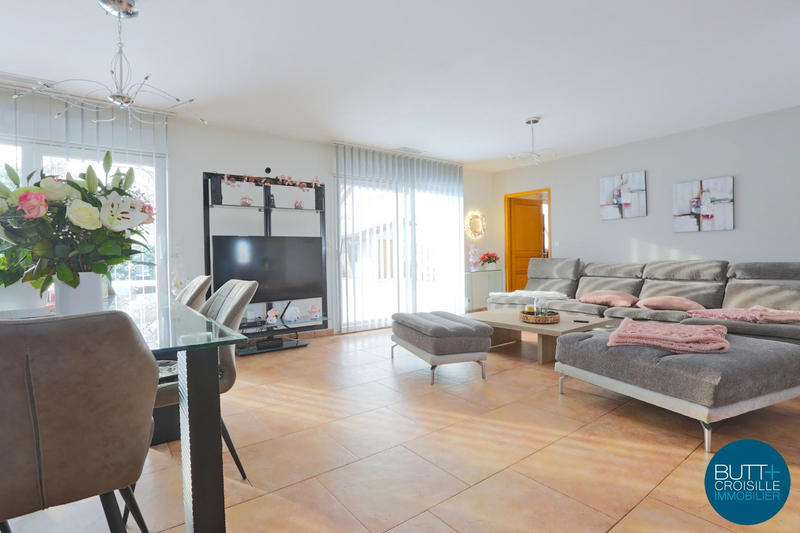 Maison - 212 m² - 6 pièces