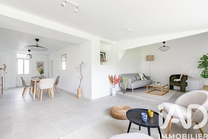 Maison - 155 m² - 8 pièces