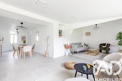 Maison - 155 m² - 8 pièces