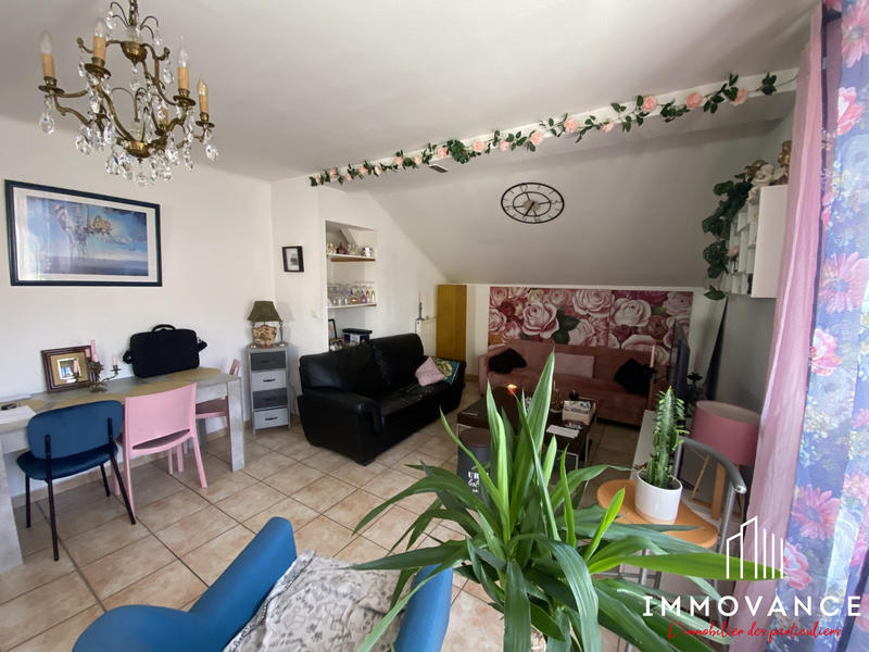 Maison - 211 m² - 11 pièces