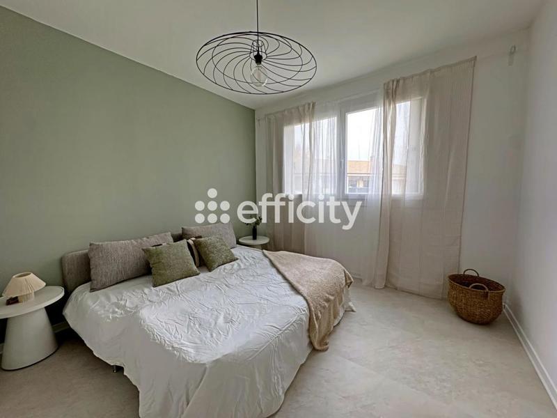 Appartement - 80 m² - 3 pièces