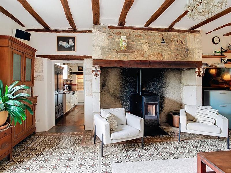 Maison - 470 m² - 20 pièces