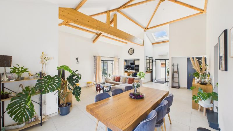 Maison - 155 m² - 6 pièces