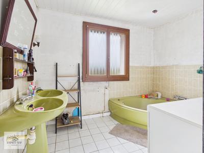 Maison - 106 m² - 6 pièces