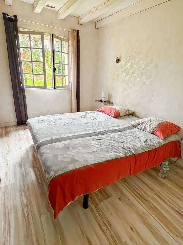 Maison traditionnelle - 90 m² - 5 pièces