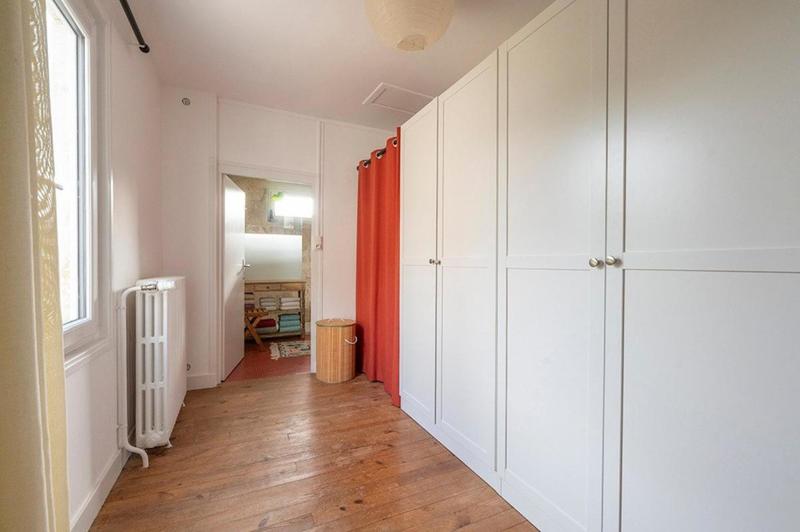 Maison - 219 m² - 5 pièces