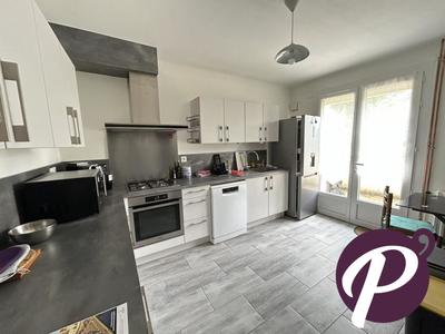 Maison - 178 m² - 6 pièces