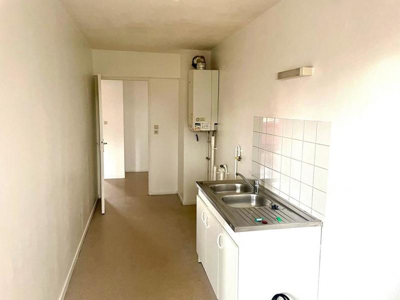 Appartement - 80 m² - 4 pièces