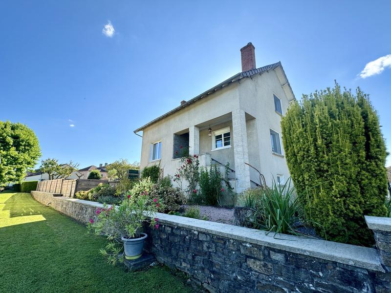 Maison - 140 m² - 5 pièces