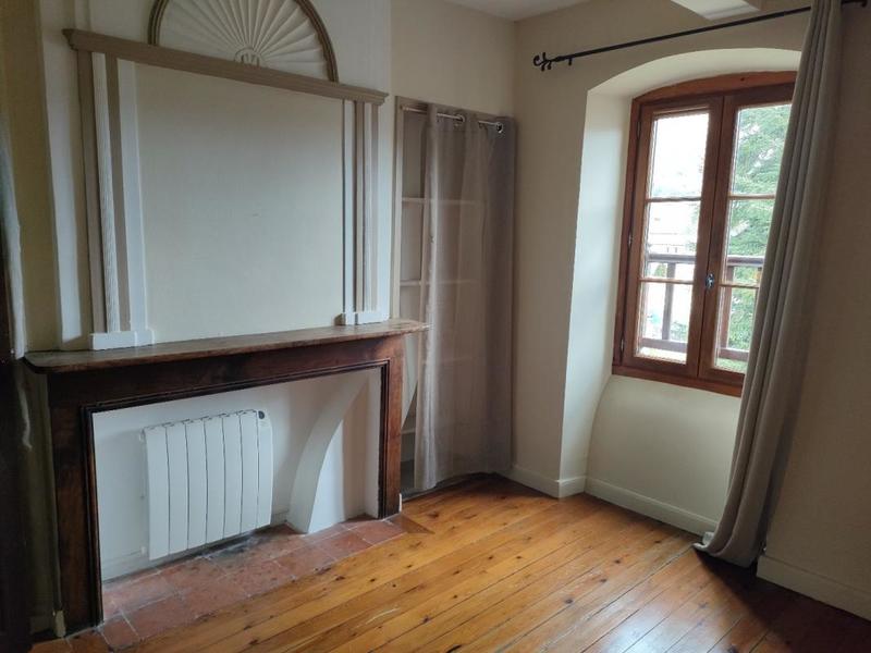 Maison - 240 m² - 10 pièces