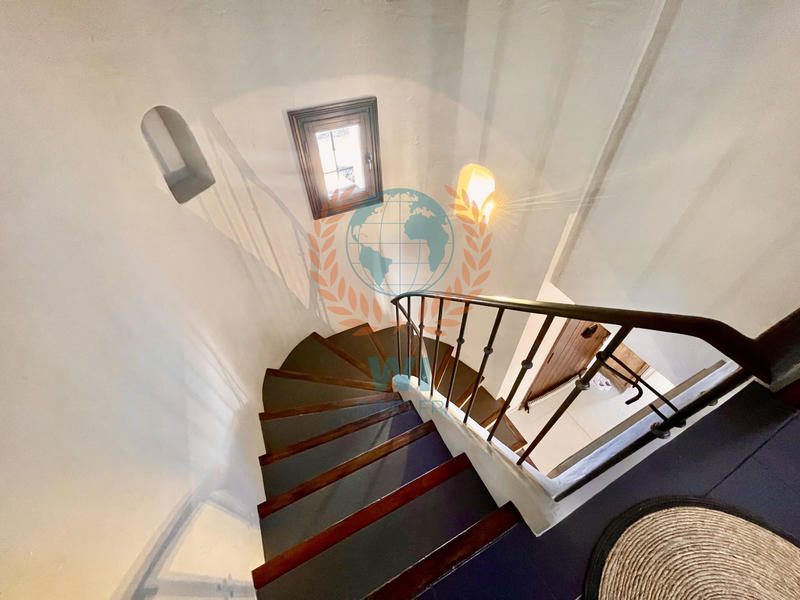 Maison - 170 m² - 8 pièces