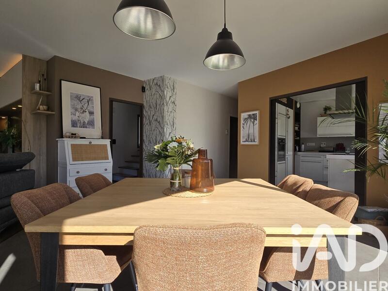 Maison - 164 m² - 6 pièces