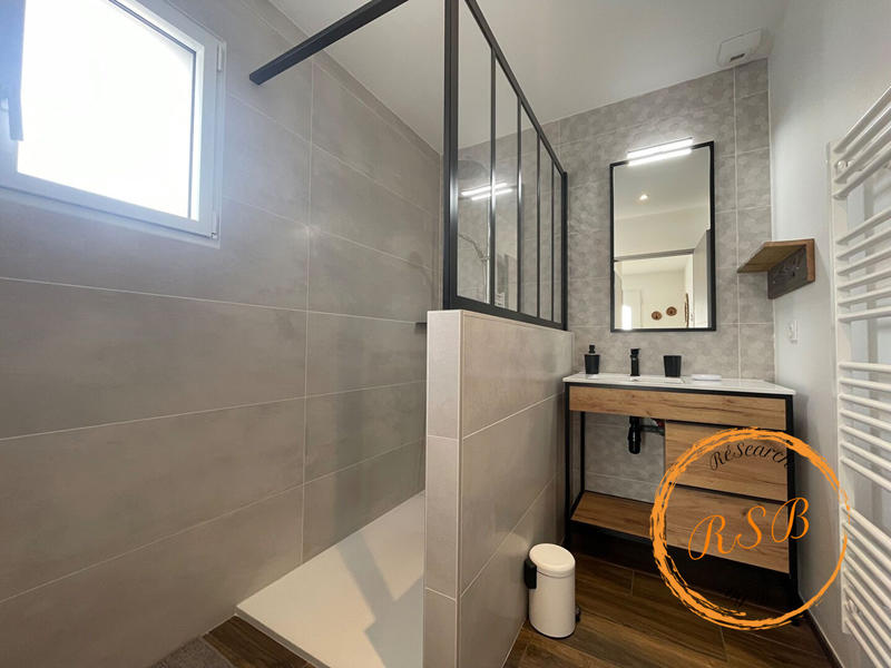 Maison contemporaine - 103 m² - 4 pièces