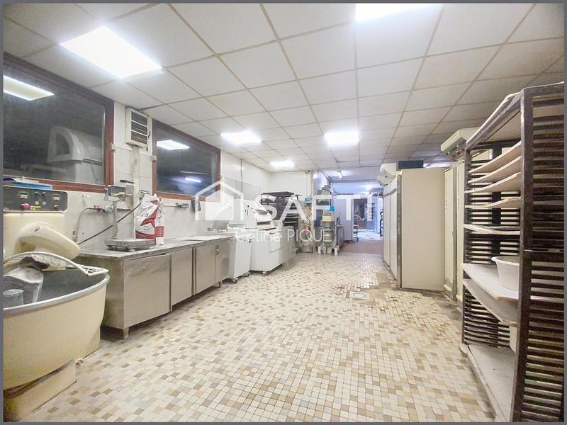 Local commercial - 268 m²