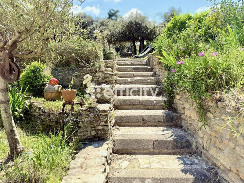 Maison - 60 m² - 3 pièces