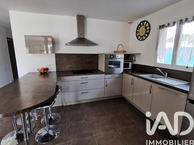 Maison - 90 m² - 5 pièces