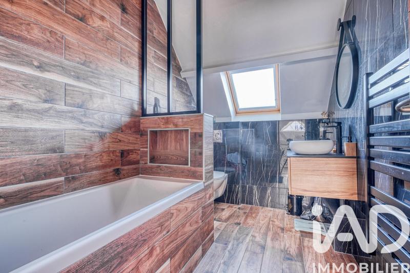 Maison - 130 m² - 7 pièces