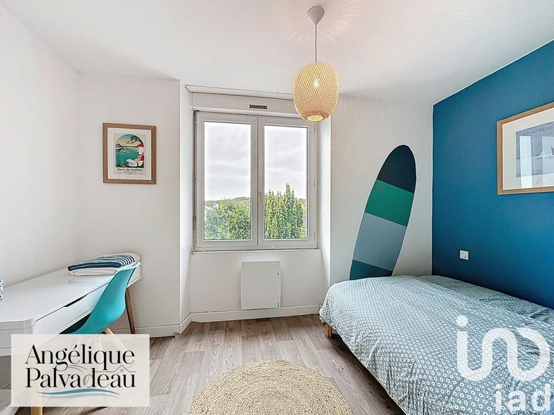 Maison - 185 m² - 12 pièces