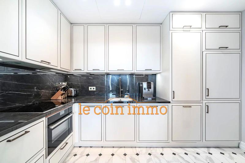 Appartement - 126 m² - 4 pièces