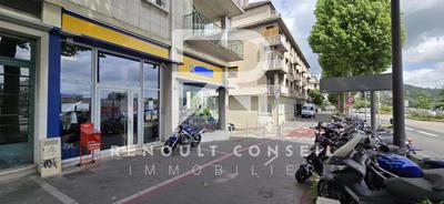 Local commercial - 210 m² - 5 pièces