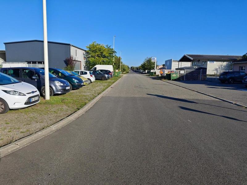 Local commercial - 389 m²