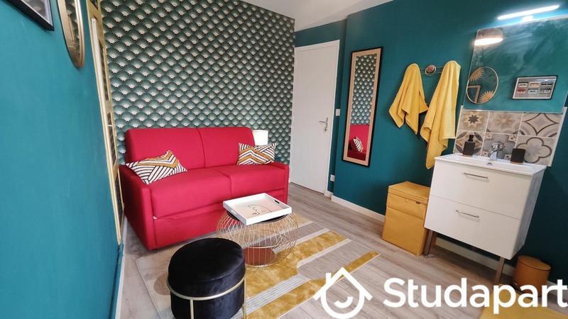 Chambre - 12 m² - 1 pièce