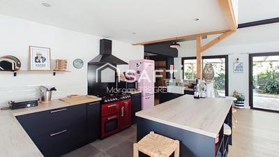Maison - 145 m² - 6 pièces