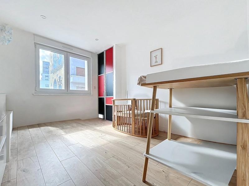 Appartement - 97 m² - 4 pièces