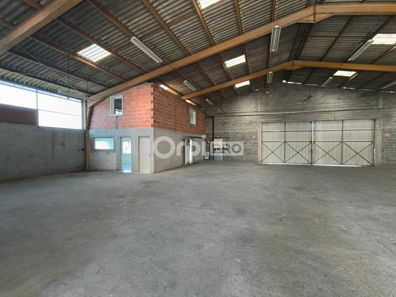 Entrepôt - 650 m²
