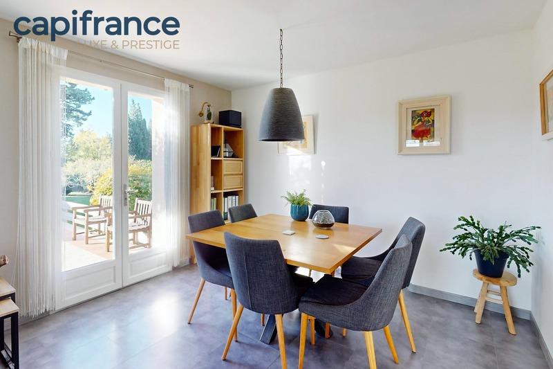 Maison - 170 m² - 7 pièces