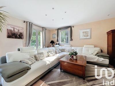 Maison - 227 m² - 6 pièces