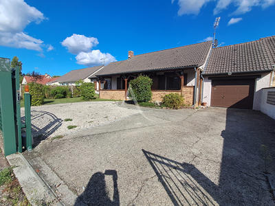 Maison - 140 m² - 5 pièces