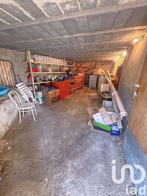 Maison - 200 m² - 5 pièces