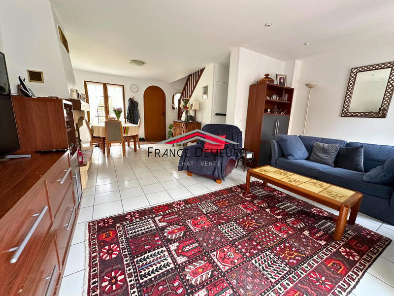 Maison - 100 m² - 6 pièces