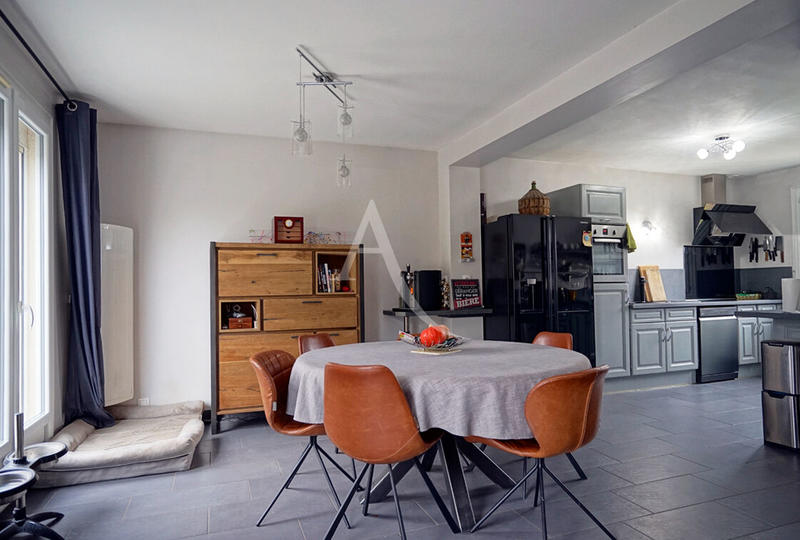 Maison - 121 m² - 5 pièces