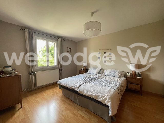 Maison traditionnelle - 140 m² - 6 pièces