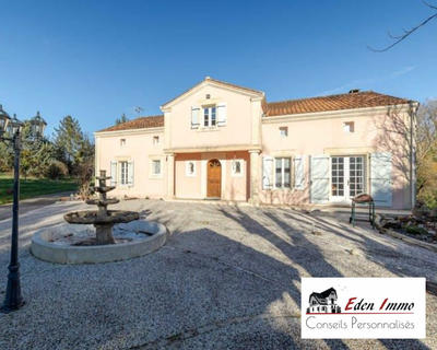 Villa - 230 m² - 8 pièces