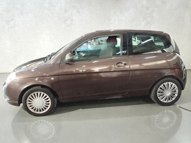 Lancia Ypsilon 1.2 60 y 3p
