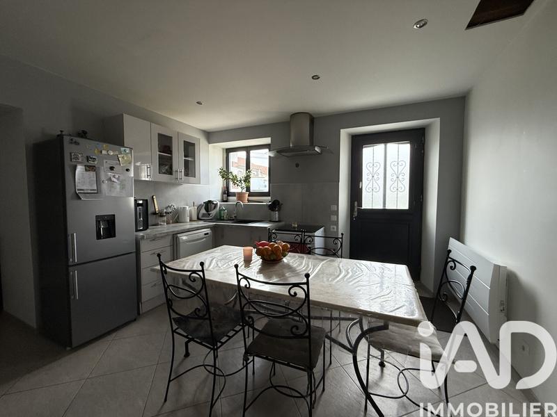 Maison - 254 m² - 8 pièces