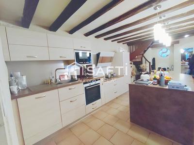 Maison - 180 m² - 5 pièces