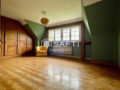 Maison - 160 m² - 8 pièces