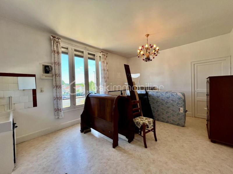 Pavillon - 179 m² - 7 pièces