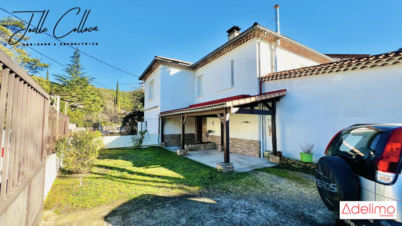 Maison - 180 m² - 5 pièces