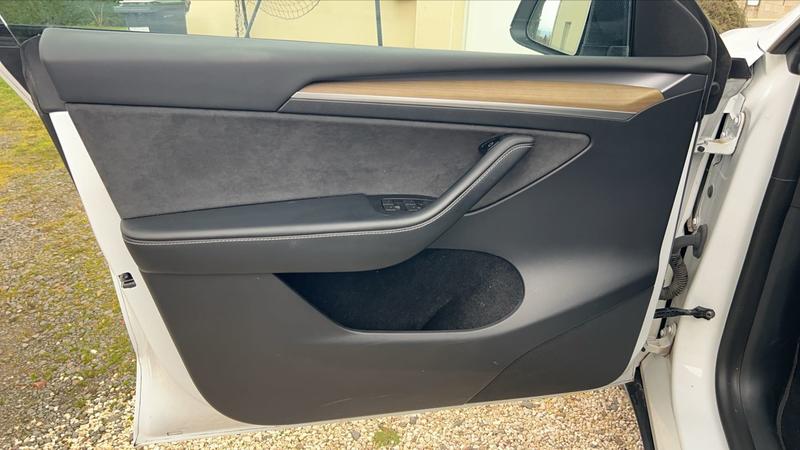 Tesla Model y 300 Rwd Standard - Première main