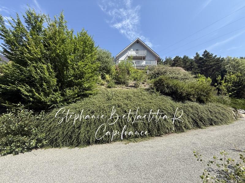 Propriété - 178 m² - 7 pièces