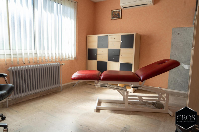 Maison ancienne - 272 m² - 15 pièces